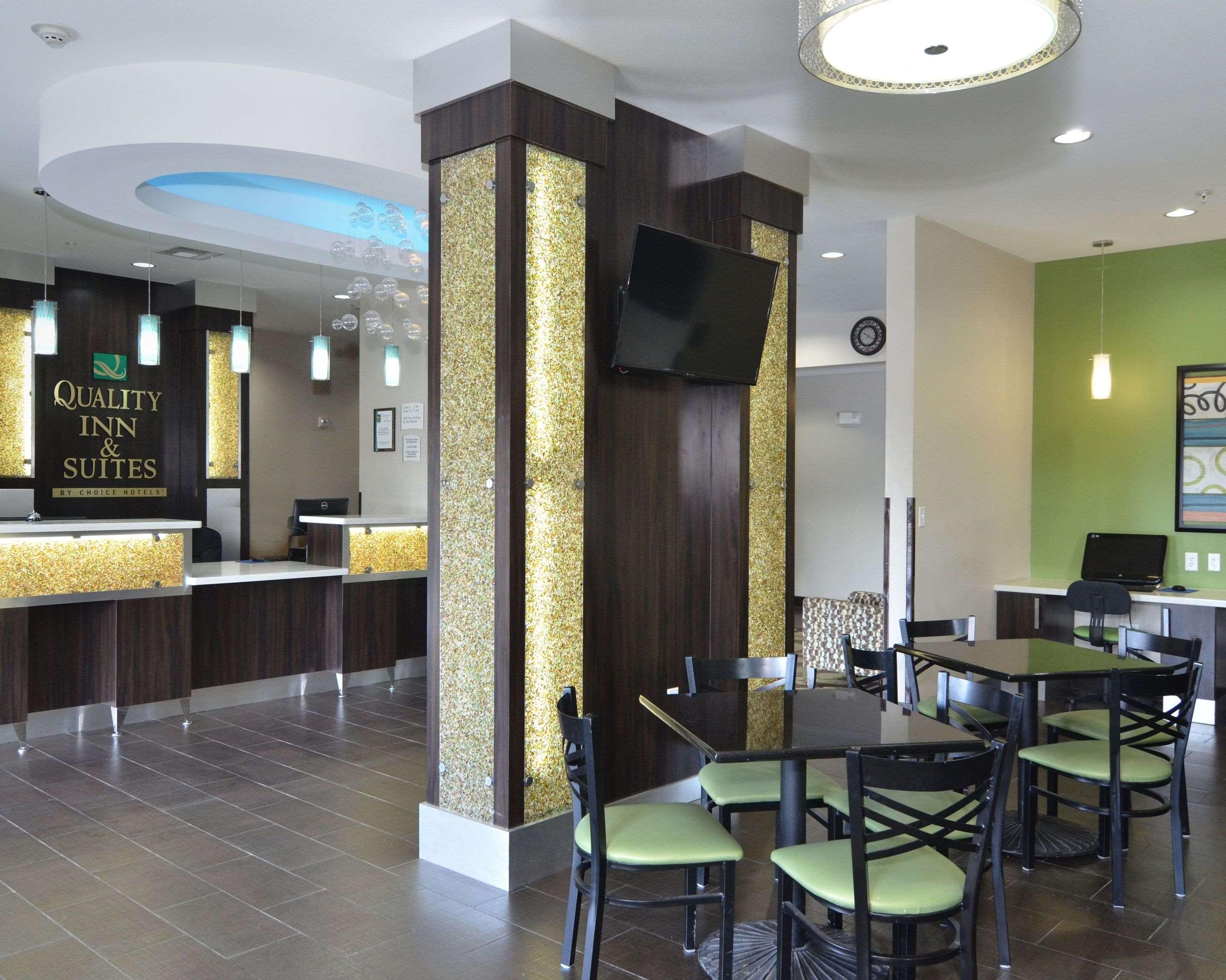 Quality Inn & Suites Kenedy - Karnes City Exteriér fotografie
