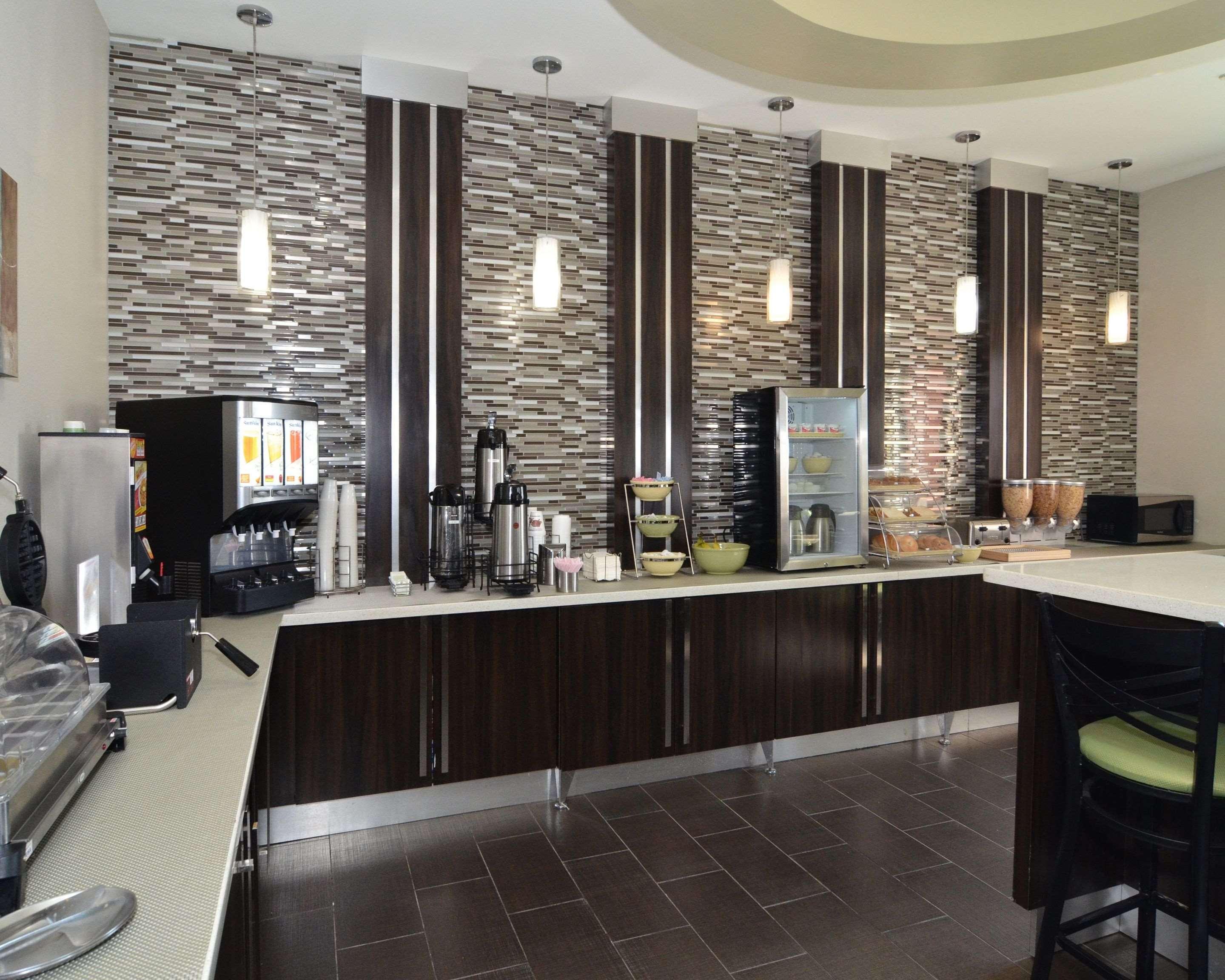 Quality Inn & Suites Kenedy - Karnes City Exteriér fotografie