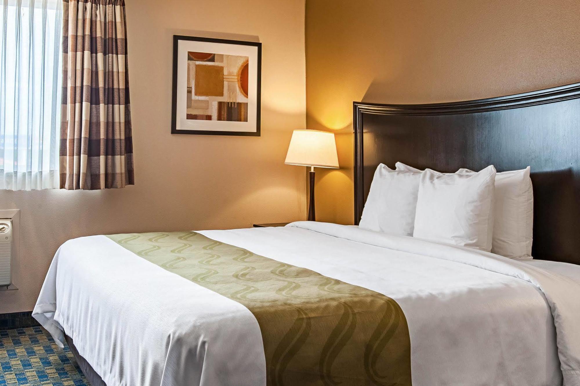 Quality Inn & Suites Kenedy - Karnes City Exteriér fotografie
