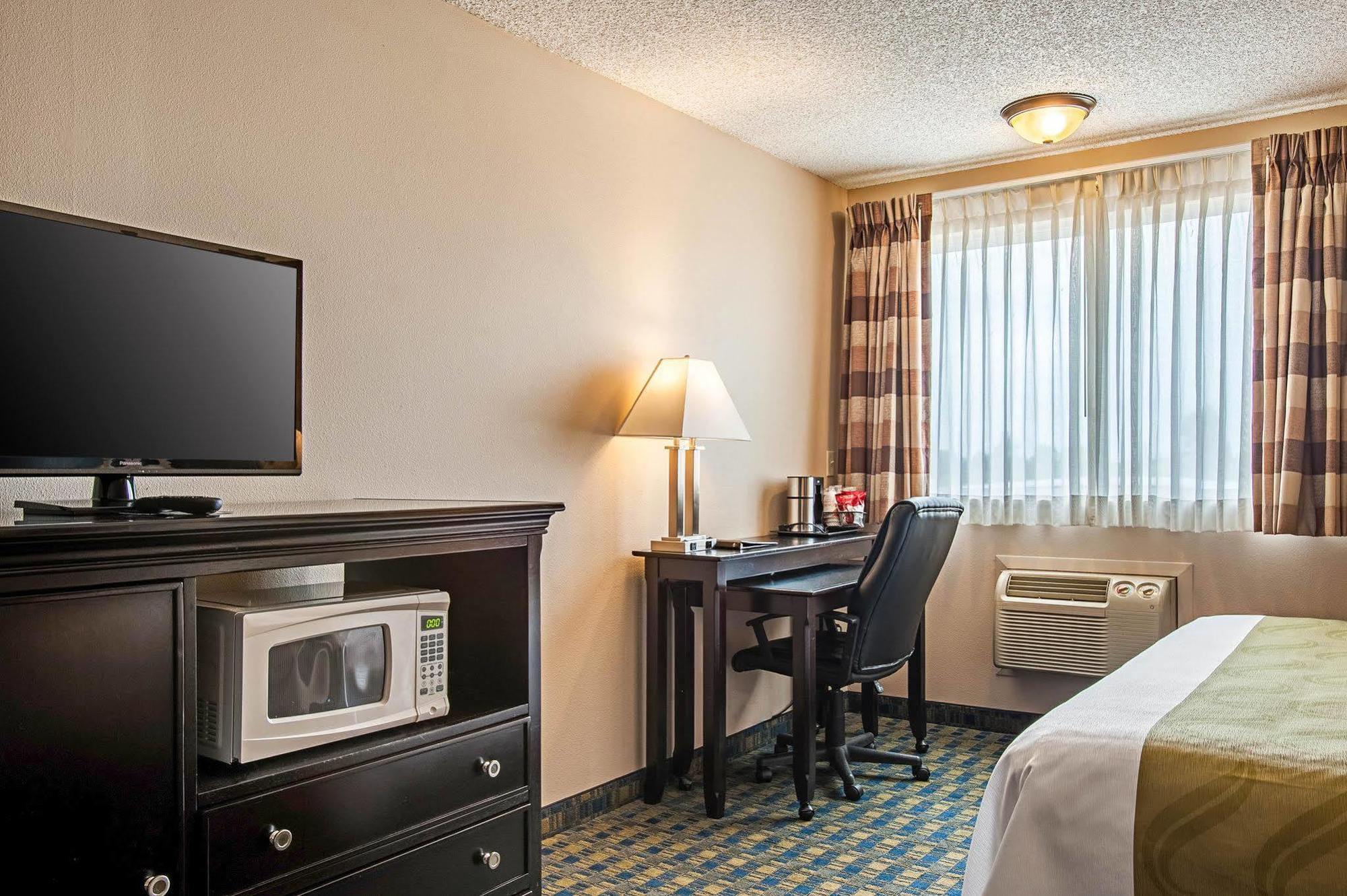 Quality Inn & Suites Kenedy - Karnes City Exteriér fotografie