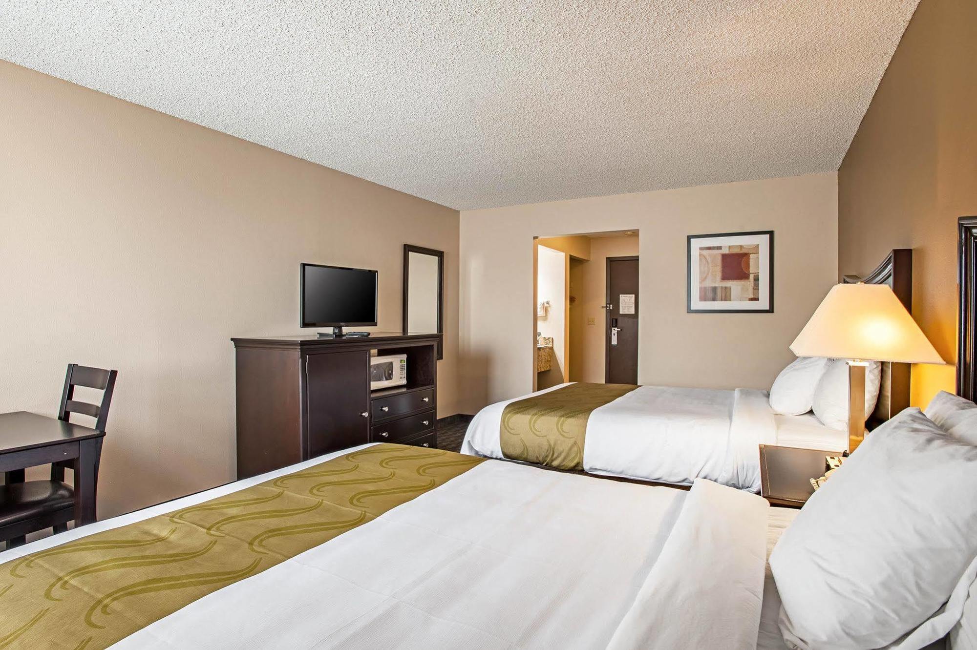 Quality Inn & Suites Kenedy - Karnes City Exteriér fotografie